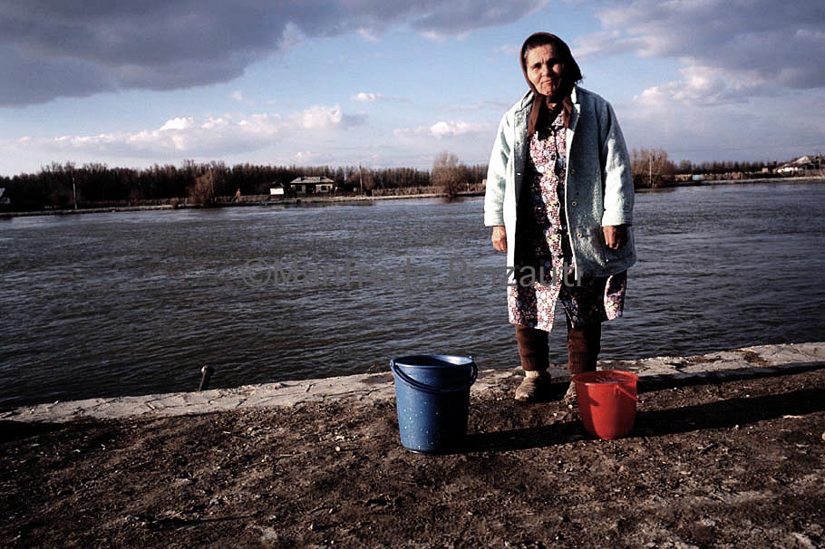 01 Danube ' s Delta . Partizani Village