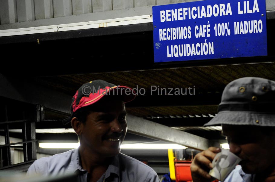10 Illy Geen Coffe Costa Rica . Beneficio Lila