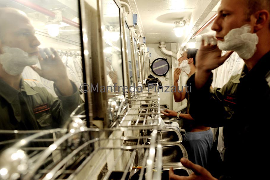 Cadetti Accademia Navale /Nave Scuola Amerigo Vewspucci.A day on board of Italian School-Ship.Life of Cadets.