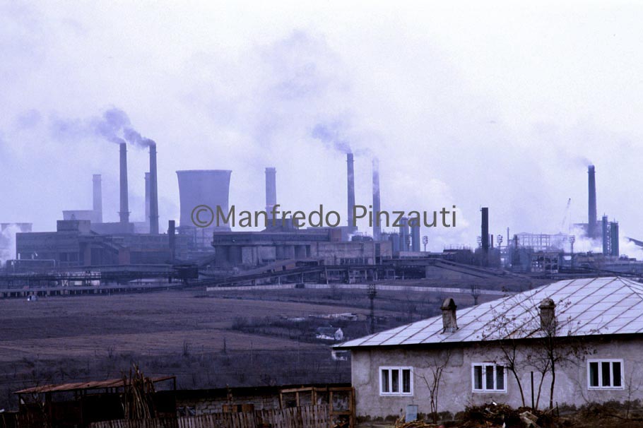 2 Danube ' s Delta . Galati Sidex Industry