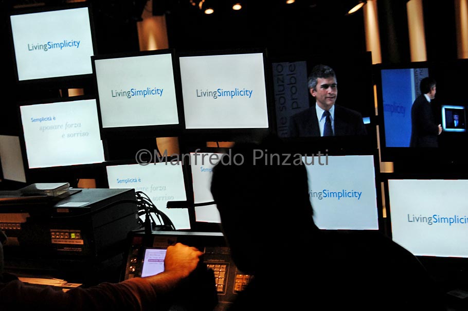 26 Philips LivingSimplicity . Regia