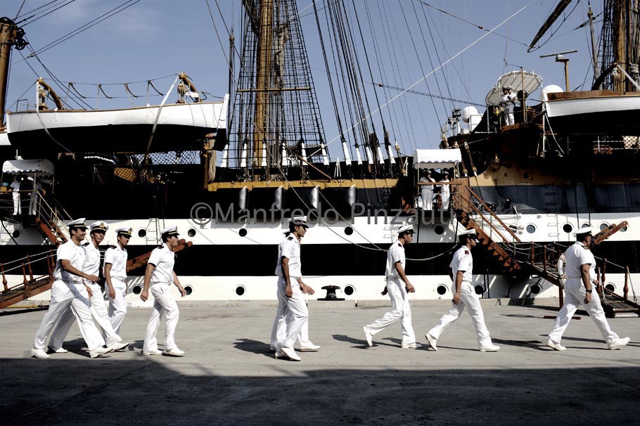 Cadetti Accademia Navale /Nave Scuola Amerigo Vewspucci.A day on board of Italian School-Ship.Life of Cadets.