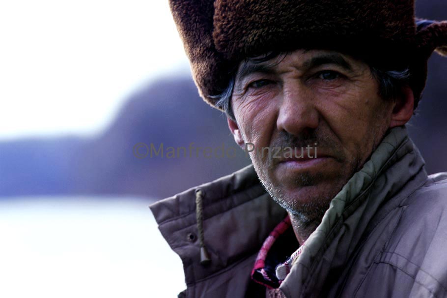 29 Danube's Delta . Fisherman