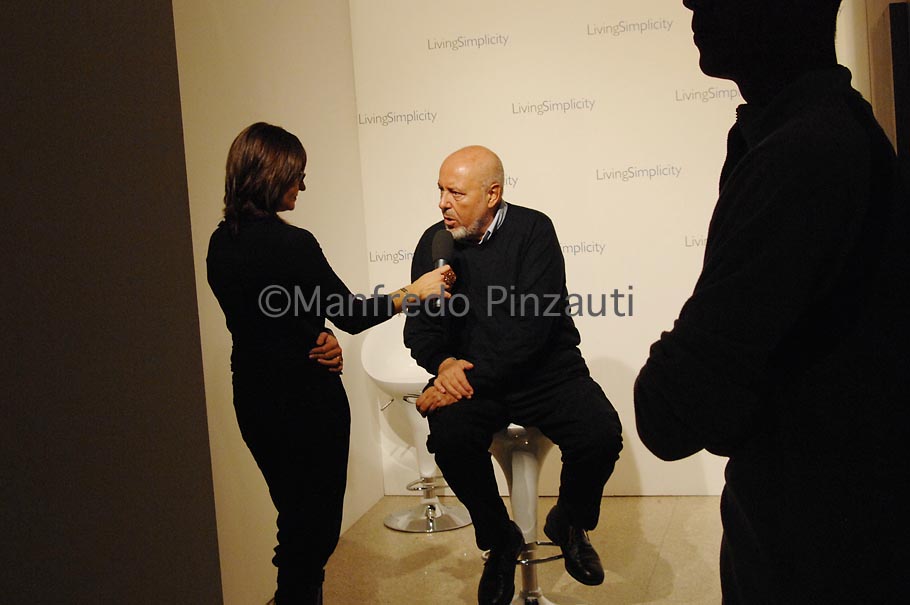 5 Philips LivingSimplicity . Elio Fiorucci