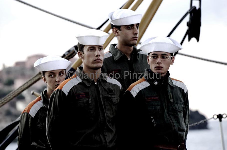 Cadetti Accademia Navale /Nave Scuola Amerigo Vewspucci.A day on board of Italian School-Ship.Life of Cadets.