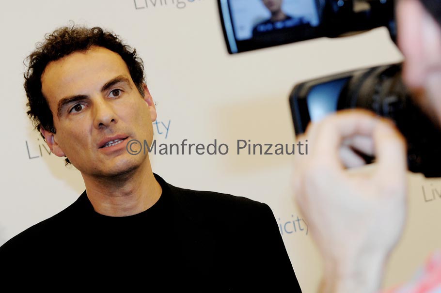 9 Philips LivingSimplicity . Andrea De Carlo