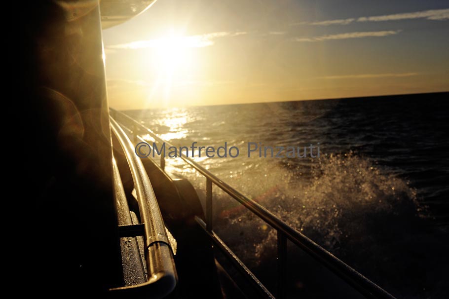 14 Magellano 74Diary of board . Navigation in Lion's Gulf